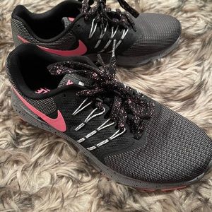 Women’s Nikes worn twice size 7 1/2